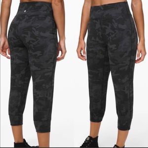 Lululemon Align High Rise Jogger Crop 23" sz 4